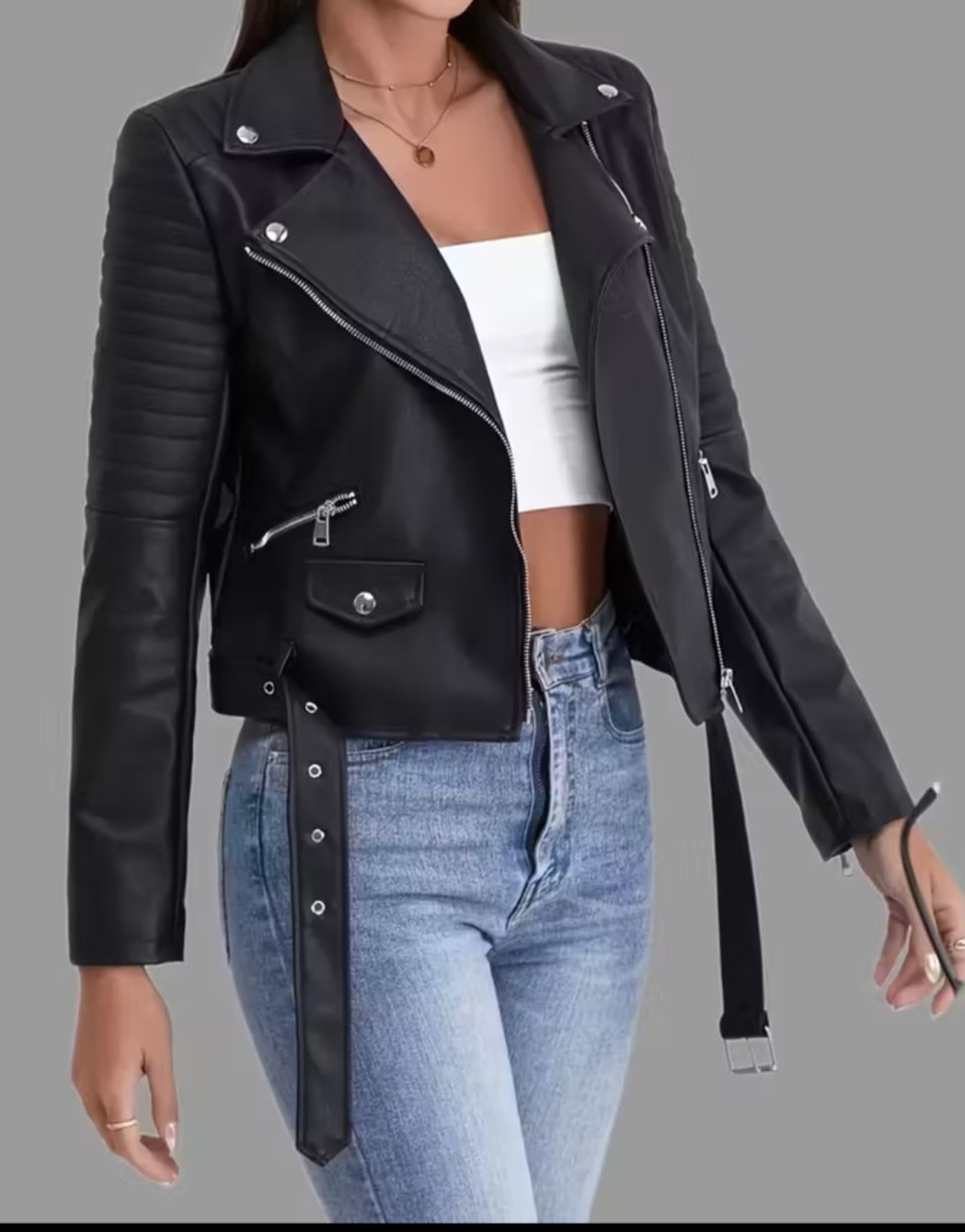 Veste en cuir avec ceinture 