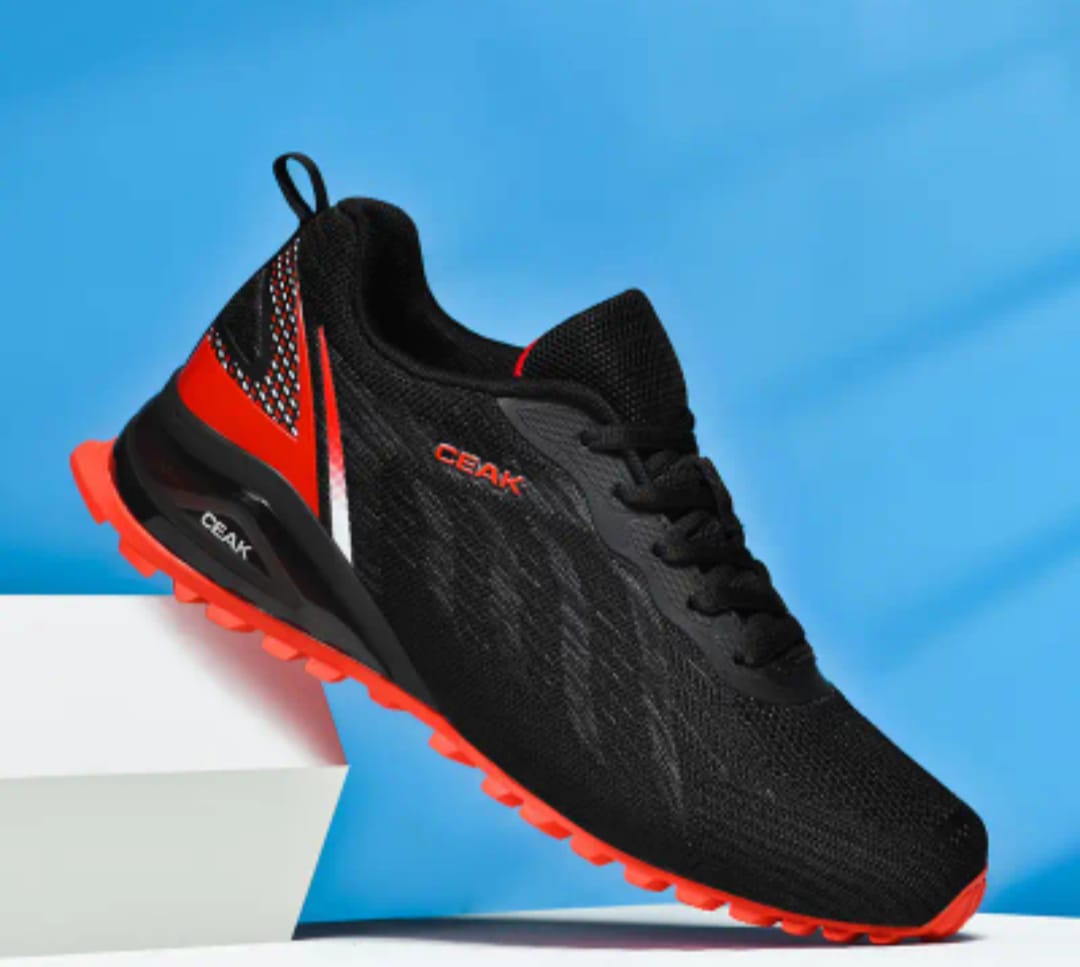 Chaussures de trail rouge